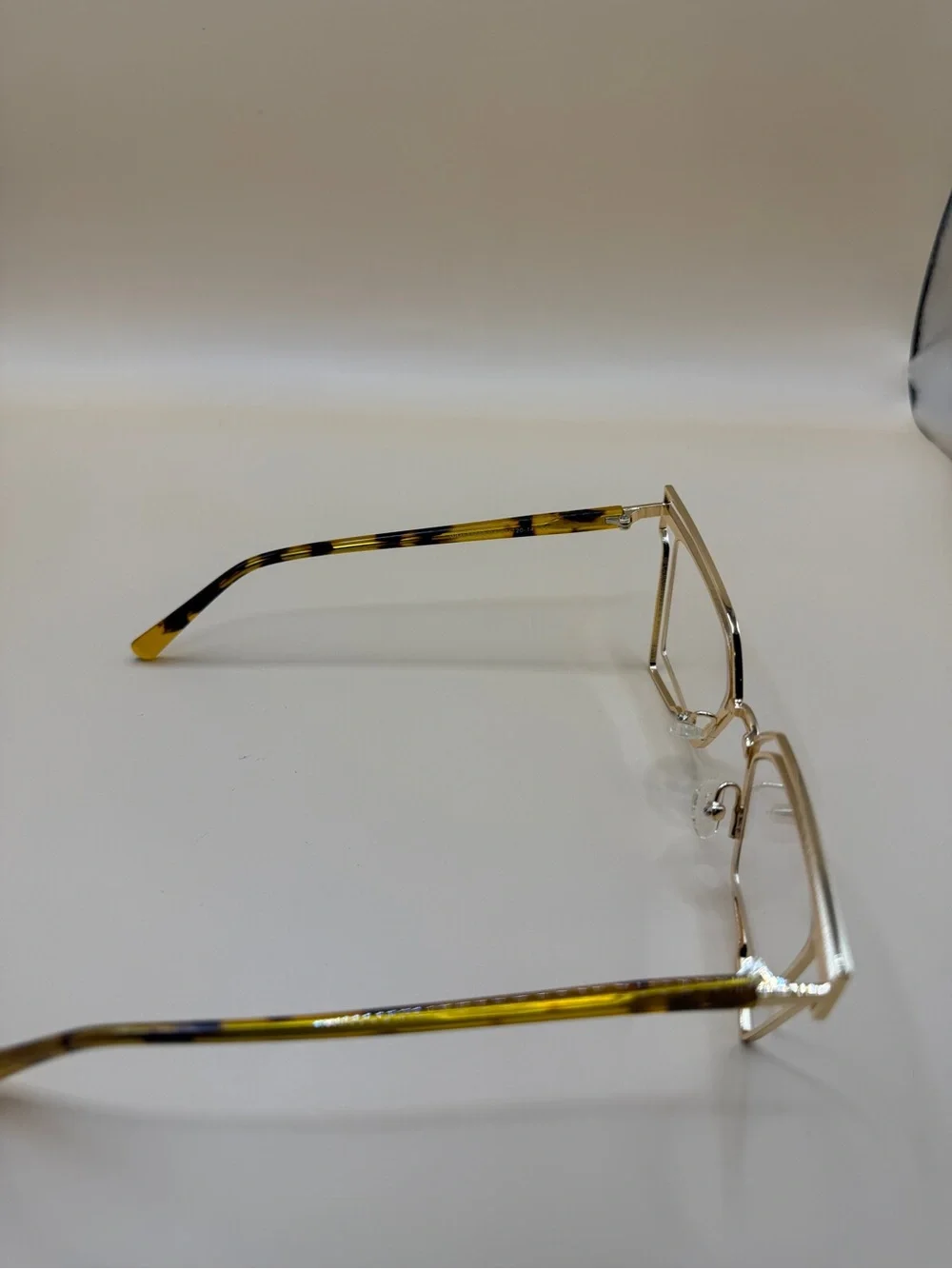 Vooglam Clear and Gold Geometric Frame Glasses, No prescription